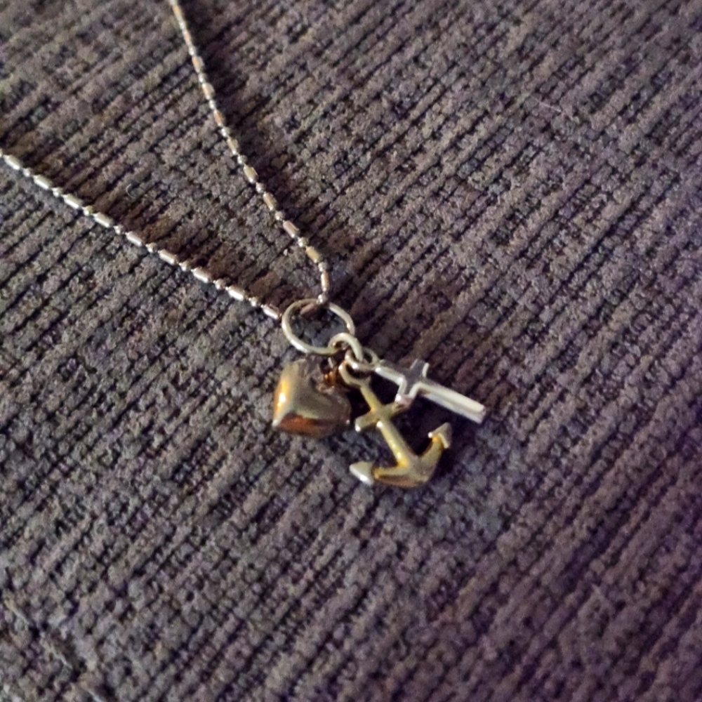 💝 4/$25💝 Necklace w/cross-heart-anchor pendant and goldtone sea-themed anklet